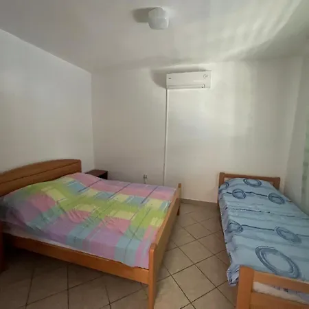 Omerbasic Apartment